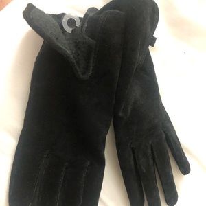 Black Gloves